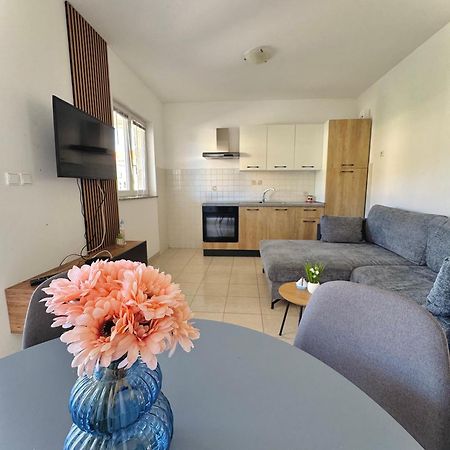 Apartments Elvira ドラゲ エクステリア 写真